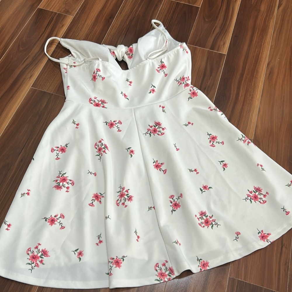 Large Xhilaration babydoll dress - Picture 5 of 6